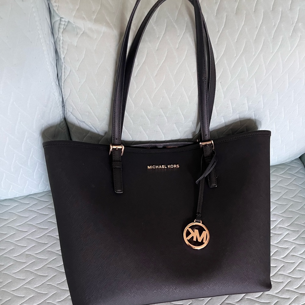 Michael Kors tote